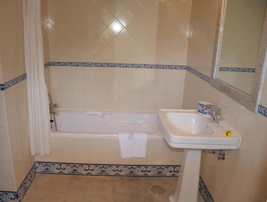 Hotel Casa Do Pinheiro - Turismo De Habitacao Ponte de Lima Zimmer foto